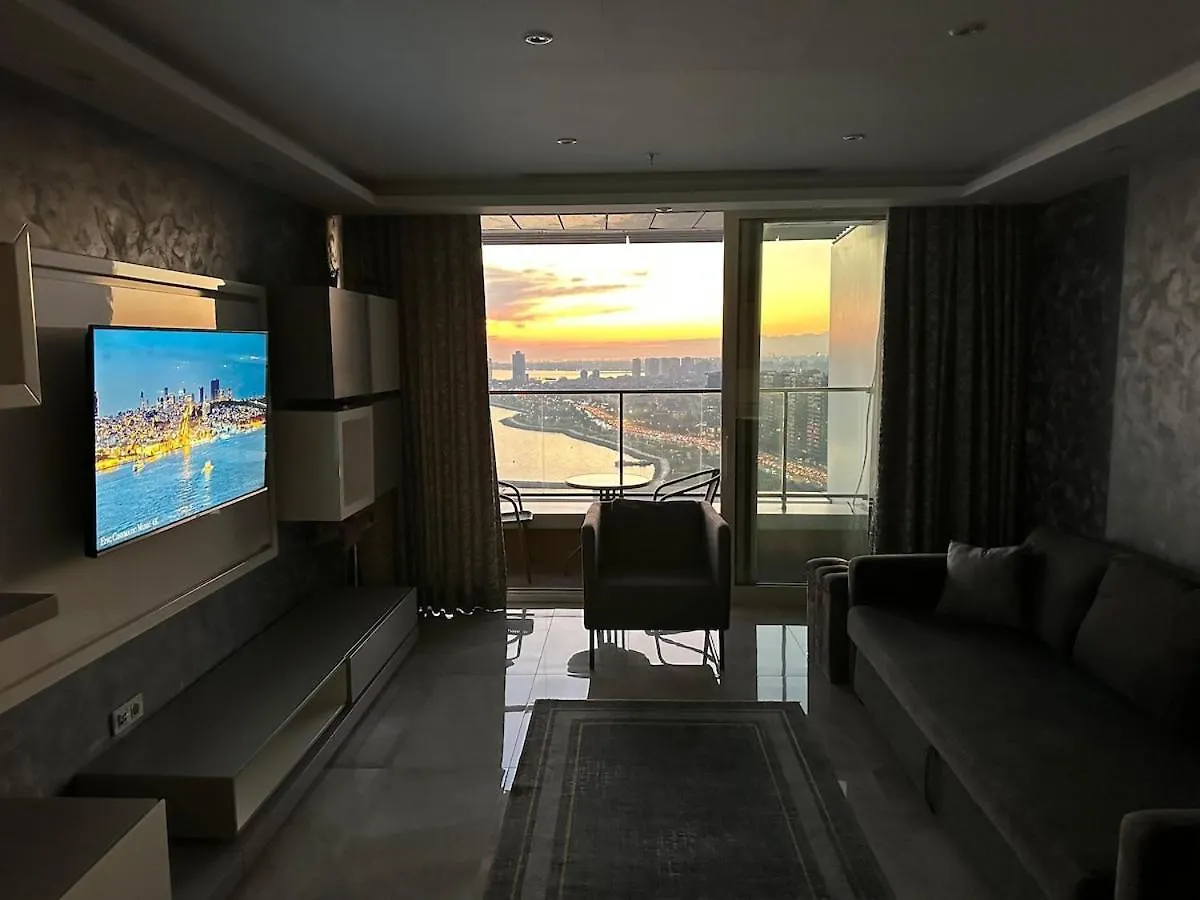 Magnificent High Floor Suite With Private Jacuzzi Istanbul Apartment